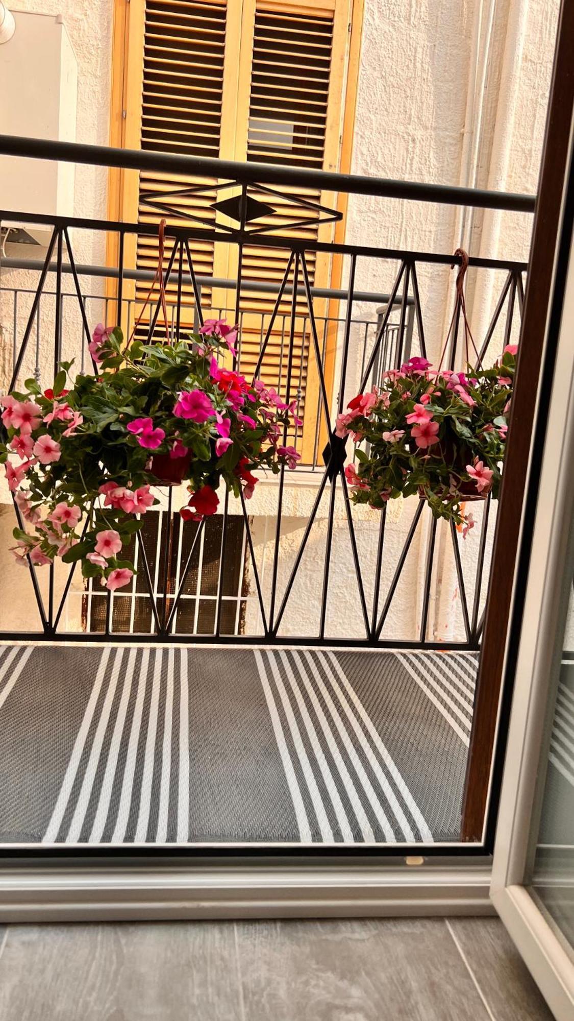 Dimora Donna Vitalia Apartments Τράπανι Εξωτερικό φωτογραφία
